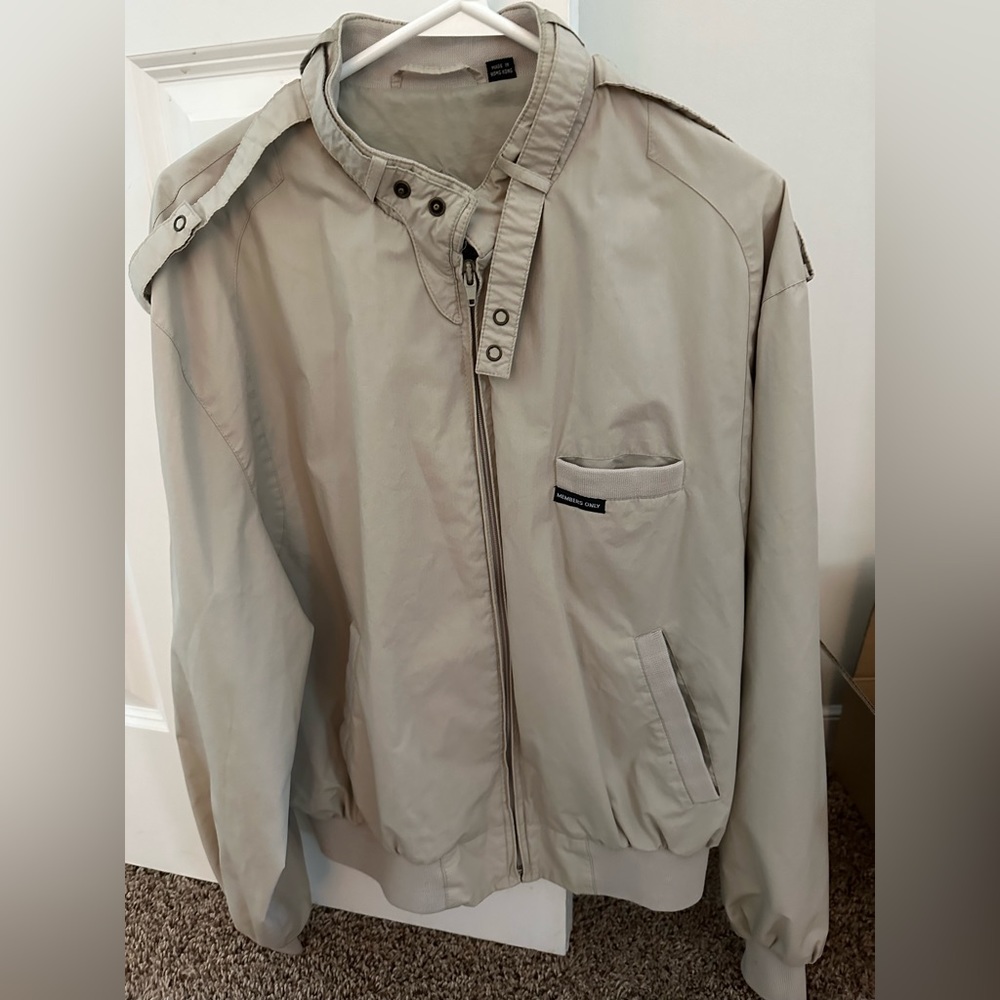 Members only jacket size 44